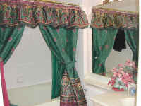 lely_2nd_bedroom_Bath.JPG (126944 bytes)